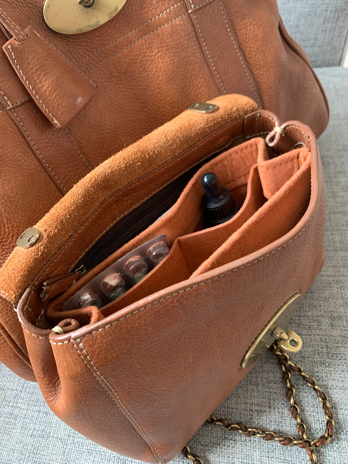 Organizer tilpasset Mulberry Lily