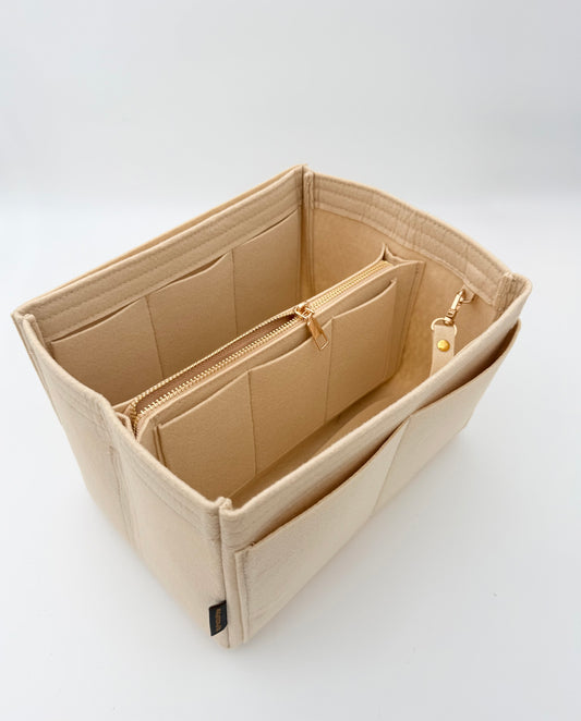 M -  L25,5 B17 H16 cm