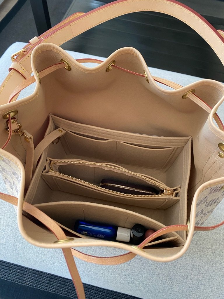 Organizer med uttagbar midtdel tilpasset Louis Vuitton Noé GM